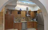assets/images/properties/E33_Kitchen.jpeg